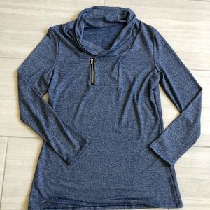 Zipper pull over